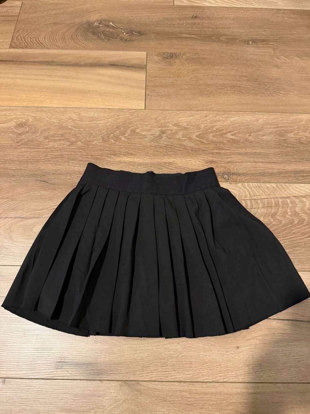 Forever 21 Black Pleated Mini Skirt